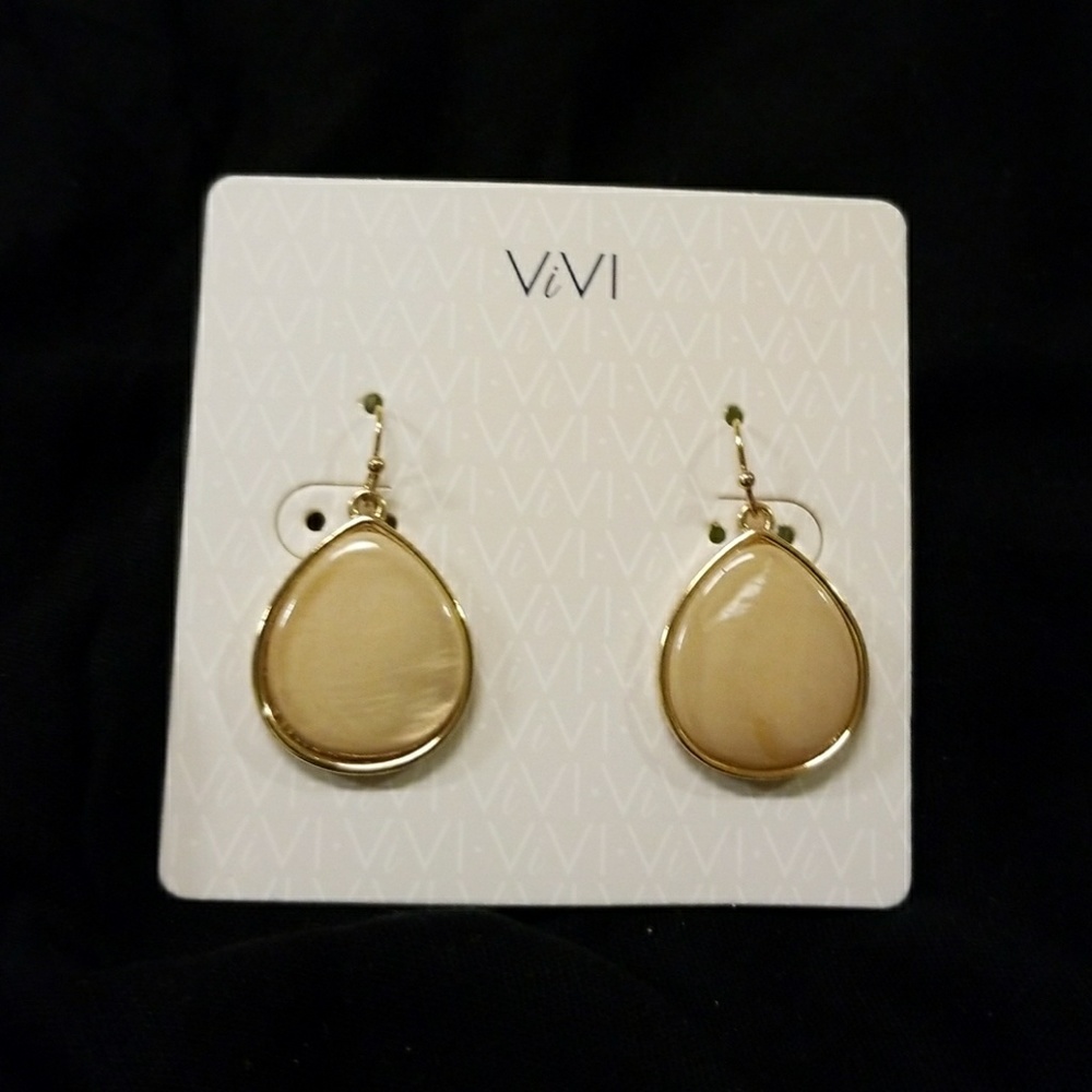 viVi earrings